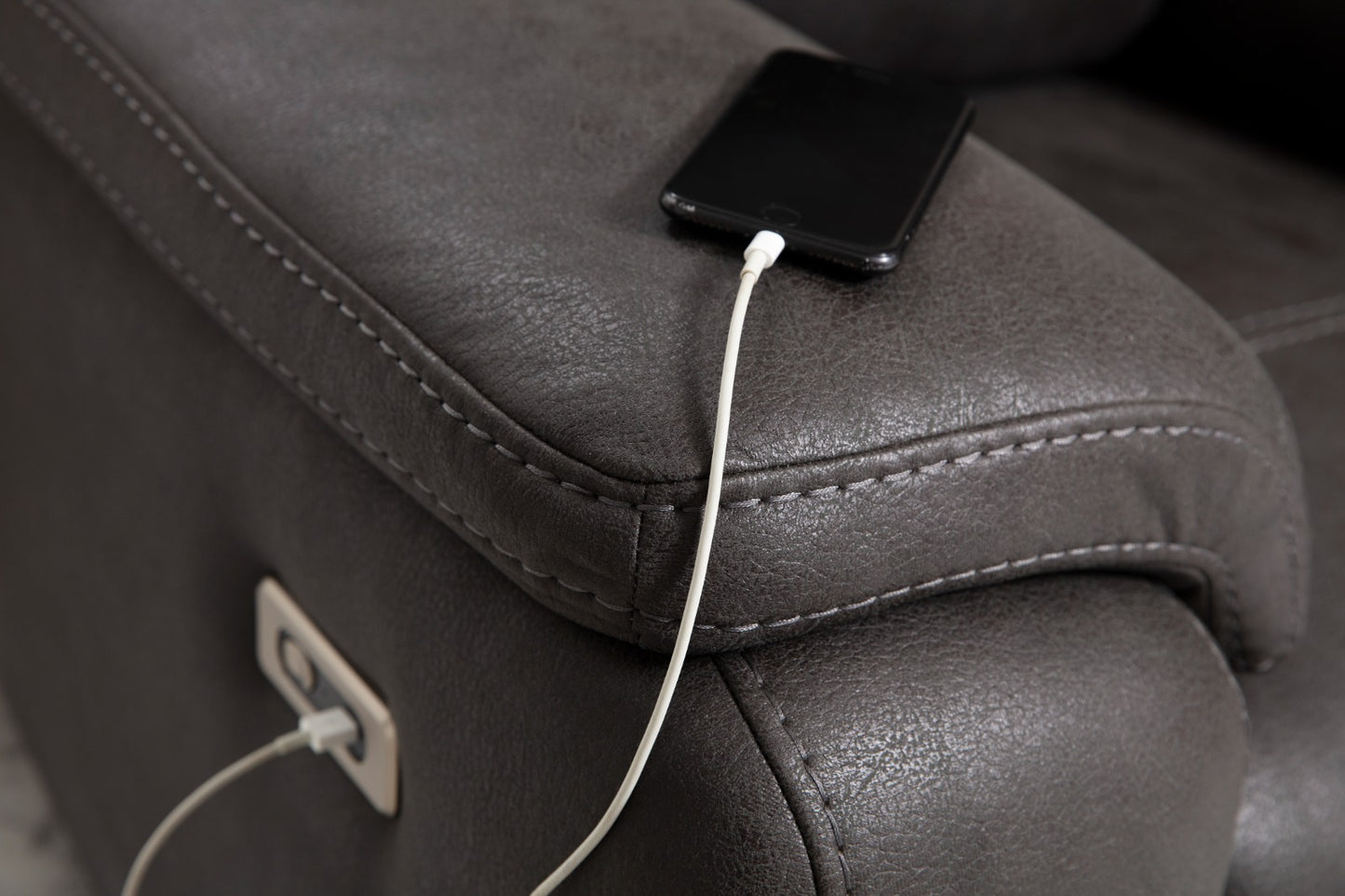 Maximo Motorized Recliner