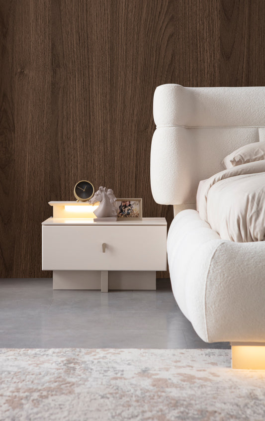 Bonje Bedside Table
